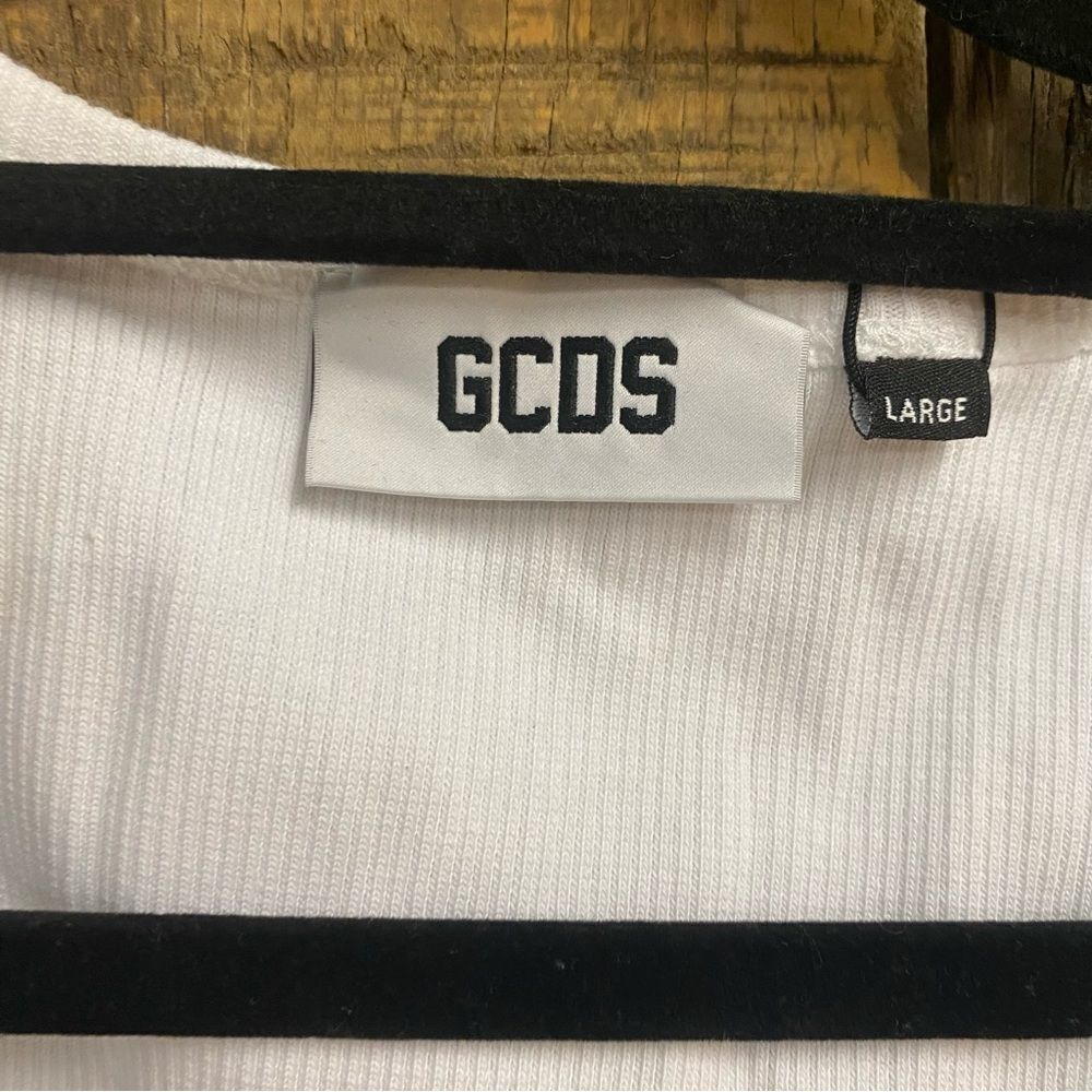 GCDS White Ribbed Crop Top logo tank tee Revolve street wear brand FWRD NWT L - Picture 7 of 9